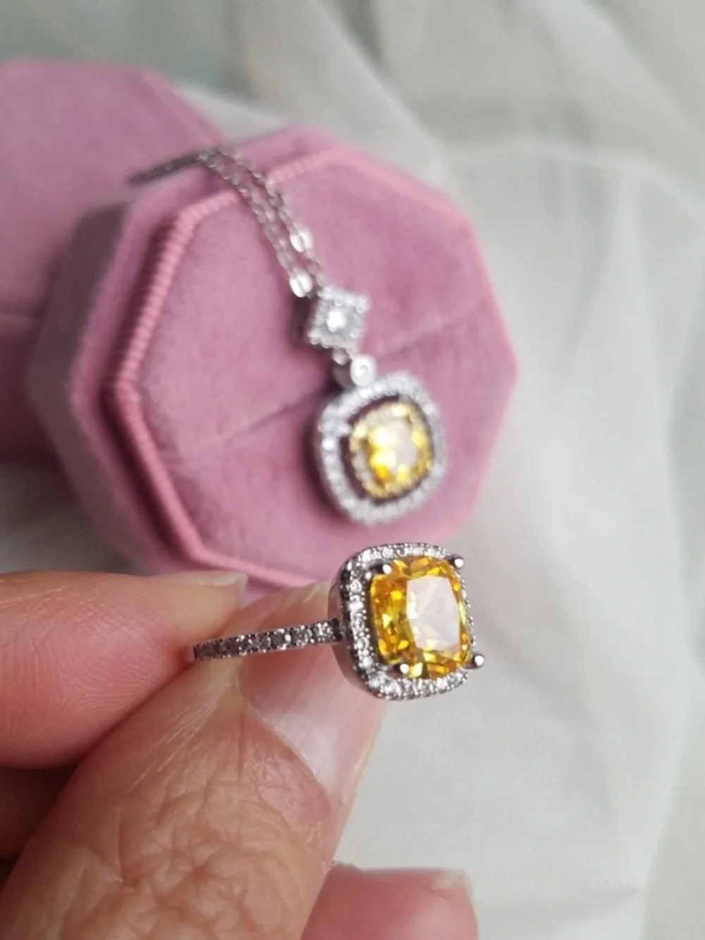 Swarovski Elements 925 Sterling Silver Solitaire Halo Yellow Citrine Ring NEW